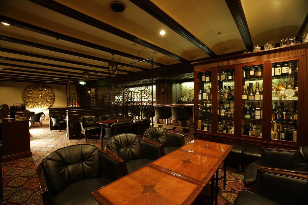 Rihga Royal Hotel Kioto Exterior foto The bar at the 21 Club