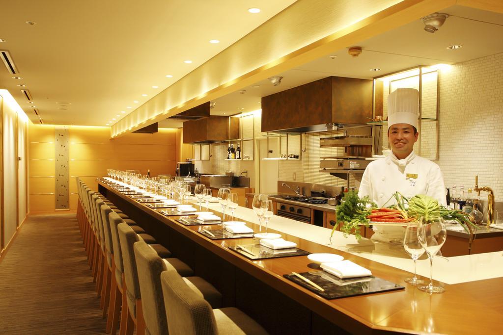 Rihga Royal Hotel Kioto Exterior foto A restaurant in Tokyo