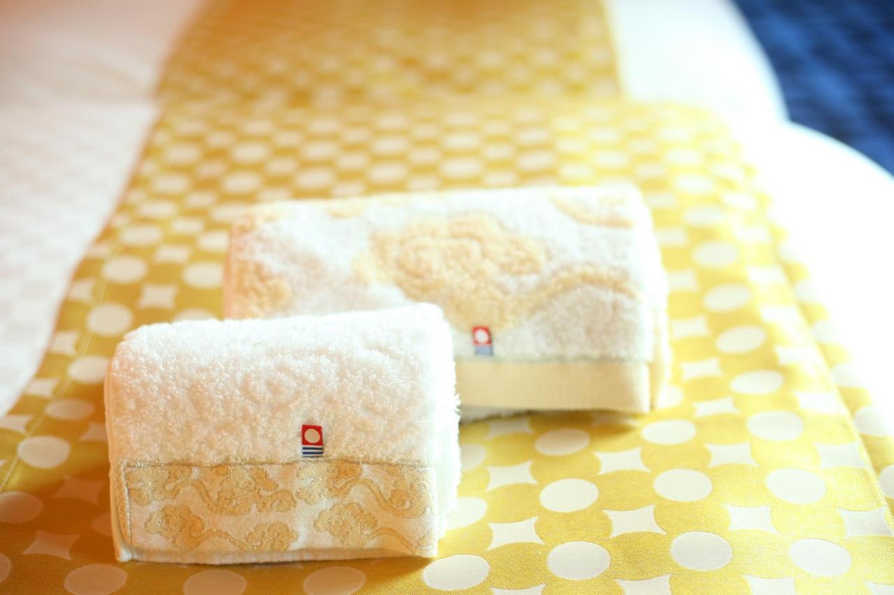 Rihga Royal Hotel Kioto Exterior foto A folded guest towel